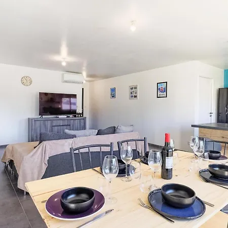Gorgeous In Longeves With Kitchen Semesterbostad Longeves (Charente-Maritime)